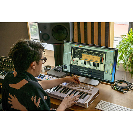 KeyLab Essential MK3 49 White + Komplete 15 Ultimate upgrade Arturia