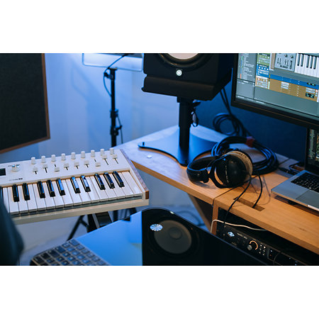 KeyLab MK3 49 White + Komplete 15 Ultimate upgrade Arturia