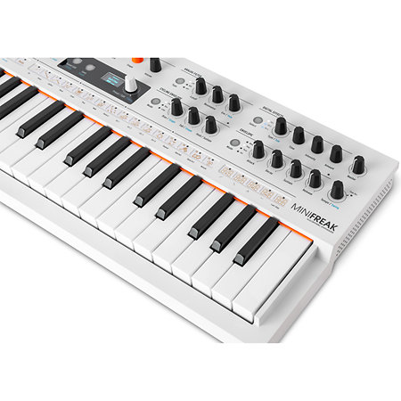 MiniFreak Algorithmic synthetizer Arturia