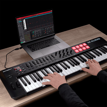 Oxygen 61 MKV + Komplete 15 Standard Upgrade M AUDIO