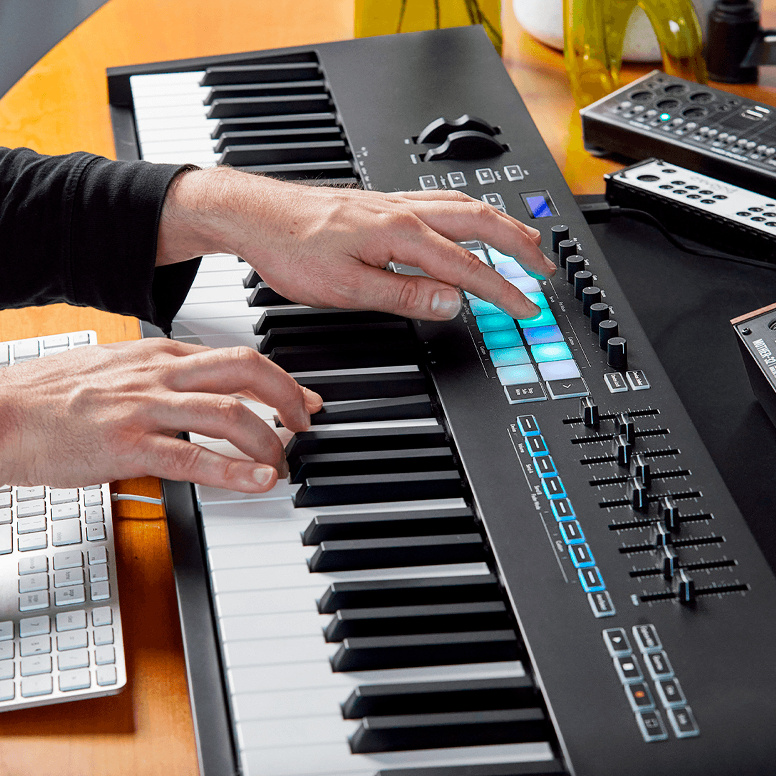 Novation Launchkey 88 MK3 + Komplete 15 Ultimate upgrade