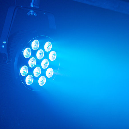 Pack FlatPAR 12x12W 6IN1 (lot de 6) + Flightcase Mac Mah