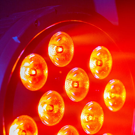 Pack FlatPAR 12x12W 6IN1 (lot de 6) + Flightcase Mac Mah