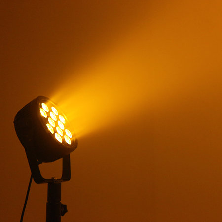 Pack FlatPAR 12x12W 6IN1 (lot de 6) + Flightcase Mac Mah