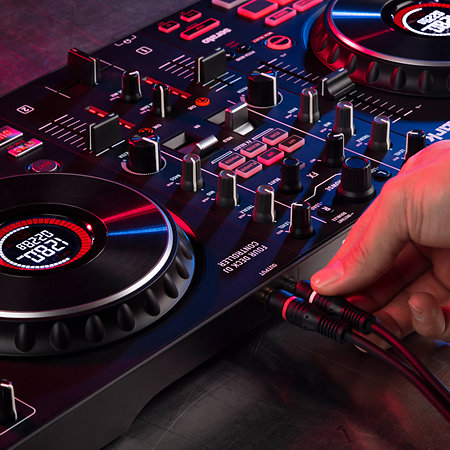 Pack Mixtrack Platinum FX + Enceinte Kreate 8 (la paire) Numark