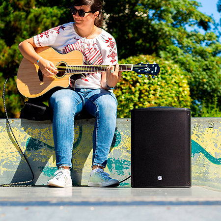 Pack Mixstream Pro Go + Enceinte e-GO Max Numark