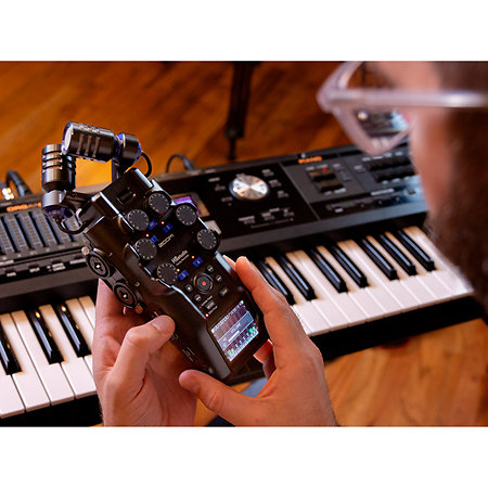 H6 Studio Zoom