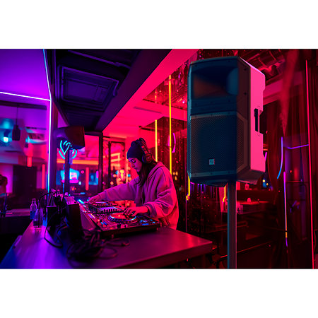 EVIVA 15P Electro-Voice