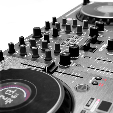 NS4FX + K-Max MK3 Large 3/4 Channel DJ Controller Backpack Numark
