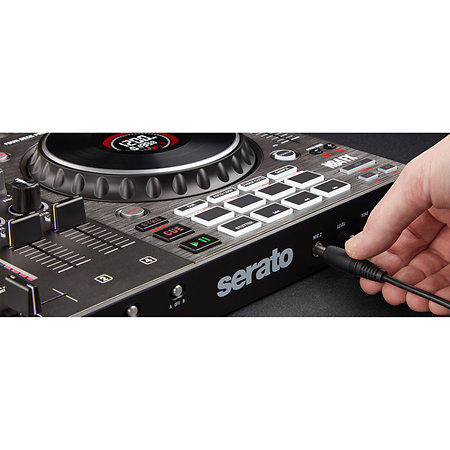 NS4FX + K-Max MK3 Large 3/4 Channel DJ Controller Backpack Numark