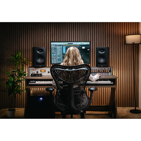 ORIA Mini SoundID Reference Add-on License (Digital Key) Sonarworks ORIA Mini SoundID Reference Add-on License (Digital Key) Sonarworks