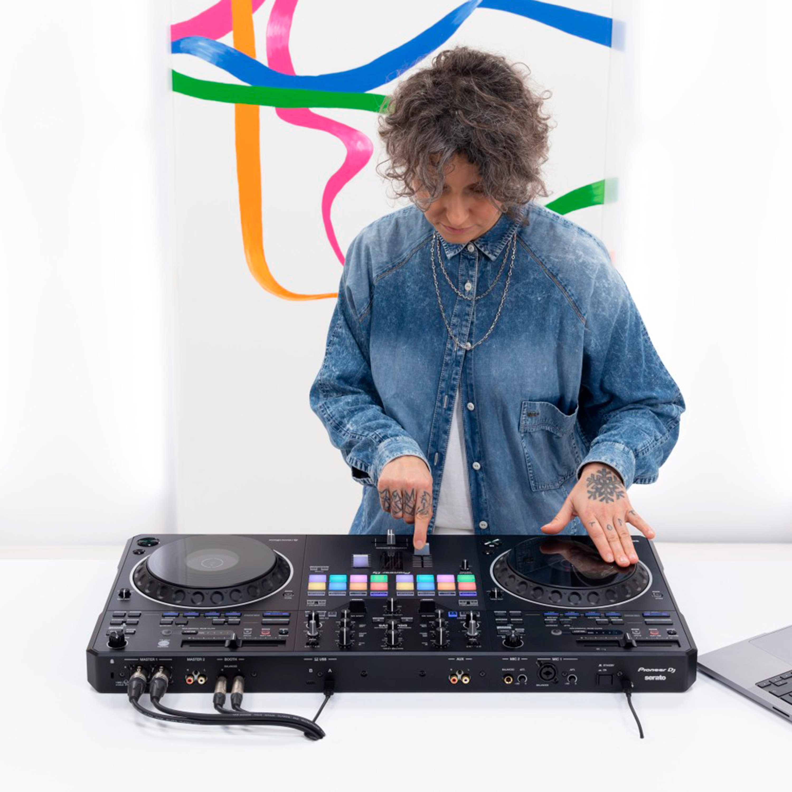 Pioneer DJ DDJ-REV5 + Eva-Case Pickfoam XXL Wheel