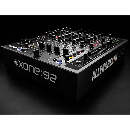 Pack Xone:92 mk2 + 12" Flight Case Silver Allen & Heath