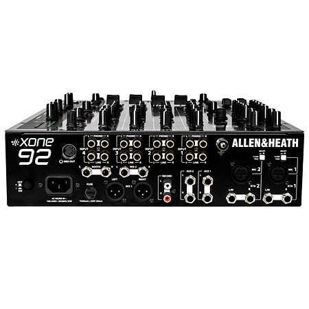 Pack Xone:92 mk2 + 12" Flight Case Silver Allen & Heath