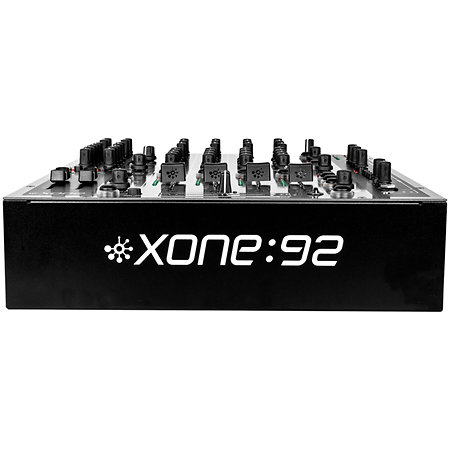 Pack Xone:92 mk2 + 12" Flight Case Silver Allen & Heath