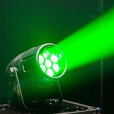 Pack IPAR740RGBW-Z x 6 +  Flight case Evolite