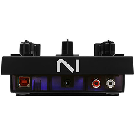 Pack Traktor Z1 MK2 + Étui EVA Native Instruments