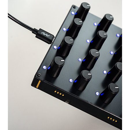 Grid Series 3 PO16 Linear Intech Studio