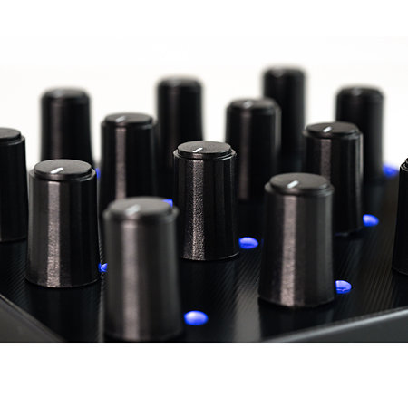 Grid Series 3 PO16 Linear Intech Studio