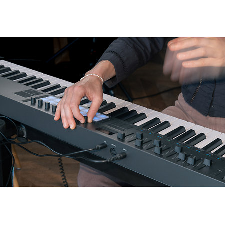Launchkey 88 MK4 Novation