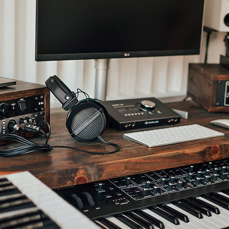 DT990 PRO-LB 80 Black Stock B Beyerdynamic