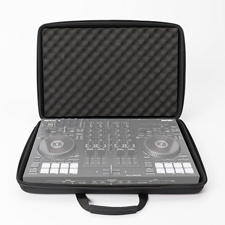 CTRL Case DJ-707 Magma Bags