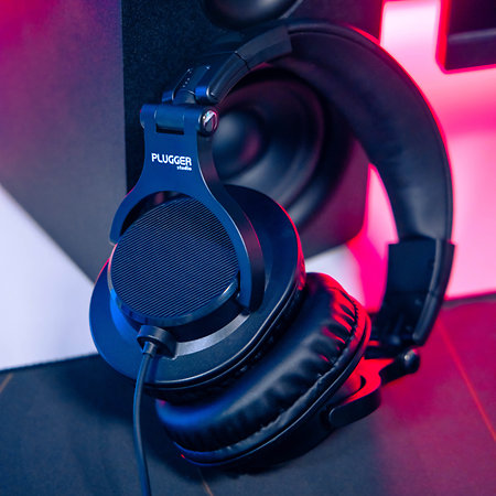 DJH40 Plugger Studio