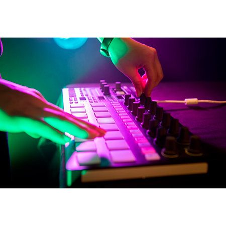 BeatStep Pro Black Edition + Decksaver Arturia