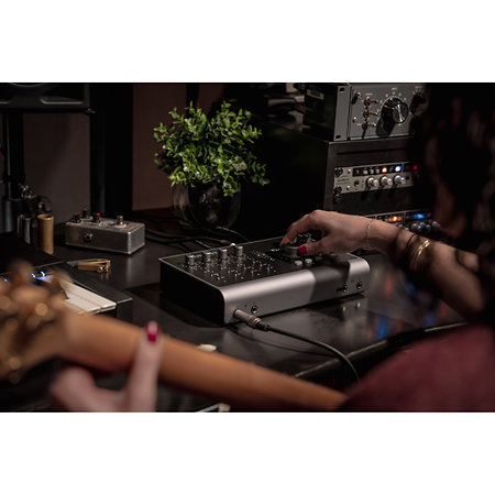 iD44 MKII Audient iD44 MKII Audient