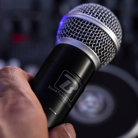 UHF Solo F2 BoomTone DJ