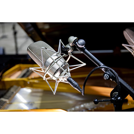 TLM 49 Set Neumann