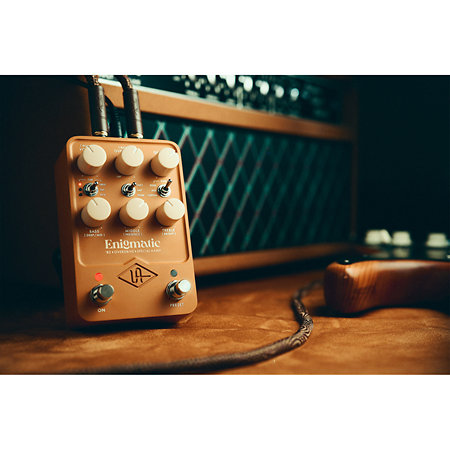 UAFX Enigmatic '82 Overdrive Special Amp Universal Audio