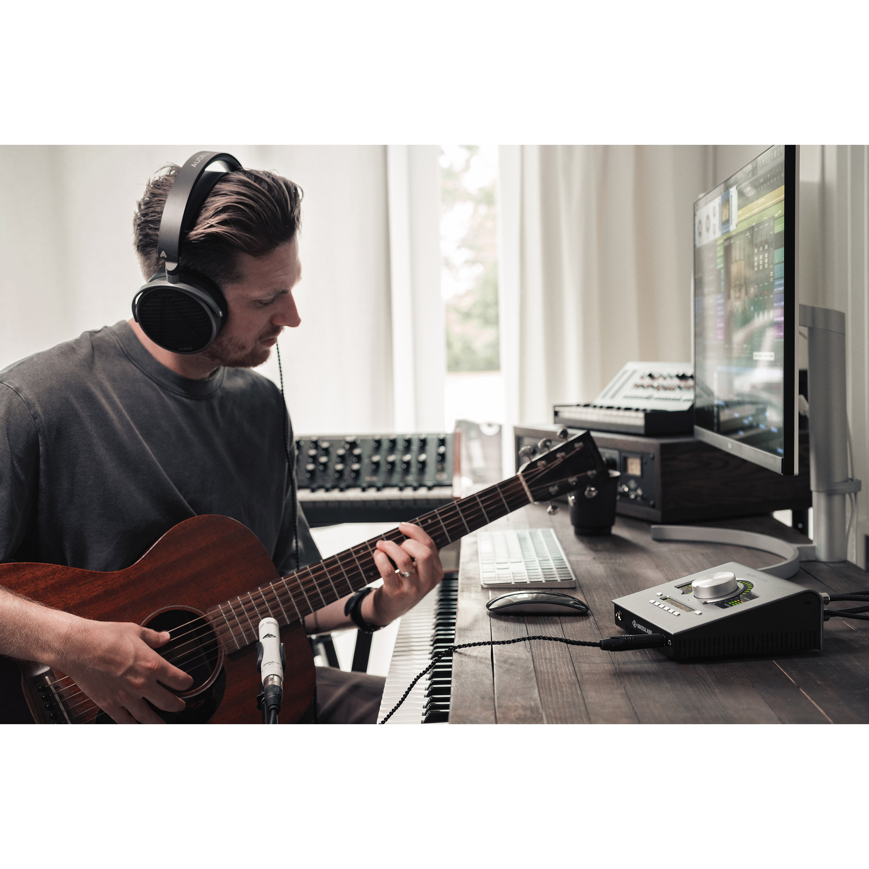 Universal Audio Apollo Twin X Duo Gen 2 Essentials+